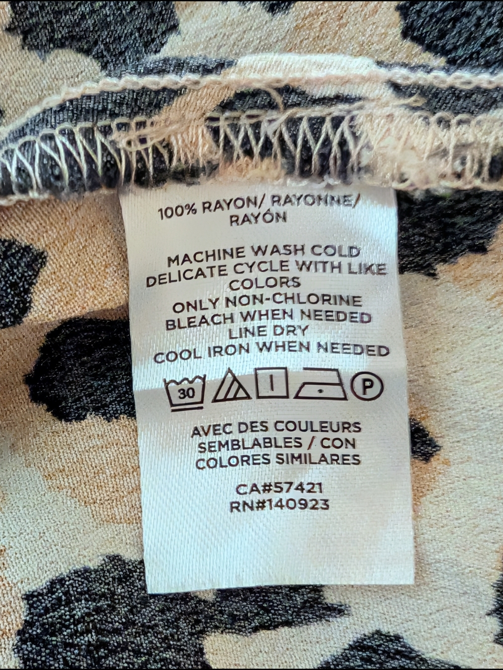 LOFT Leopard Patterned Black/Beige Animal Print Rayon Skirt - Picture 6 of 7
